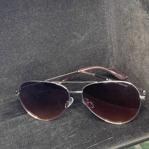 FGX International Women’s Aviator Sunglasses